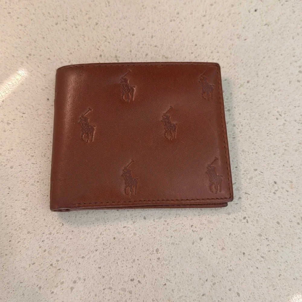 Brown leather men’s polo wallet